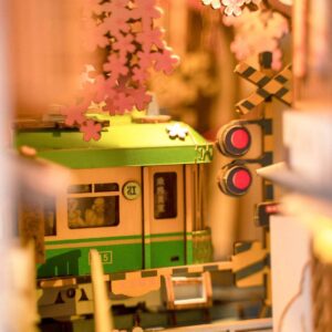 SAKURA DENSYA SUJETALIBROS DIY RINCON MINIATURA ROLIFE