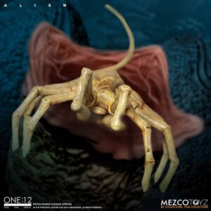 XENOMORFO FIGURA ARTICULADA 1/12 MEZCO TOYZ